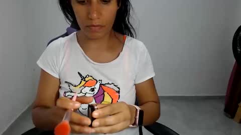 angela online show from June 2026 07:25:01 PM