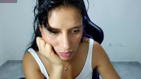 angela online show from July 2026 10:58:01 PM