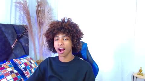 Angel online show from November 2025 08:30:01 PM