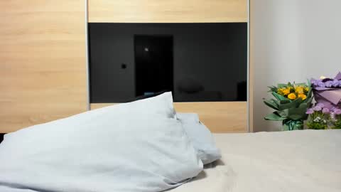 Snapshot of angell6969 chatting on February 2025 07:23:02 AM KrystyYo online show from February 2025 07:23:02 AM