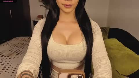  ANGELA ISABELLA  online show from May 2026 11:12:02 PM