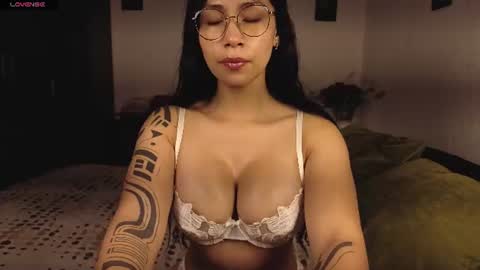  ANGELA ISABELLA  online show from June 2026 12:30:01 PM