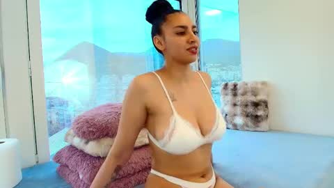 AngelicFox online show from April 2026 02:31:01 PM