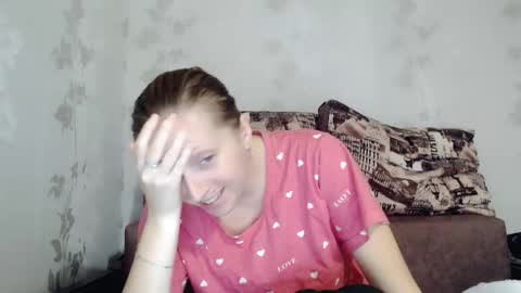 Snapshot of angellllsexy chatting on November 2025 12:11:02 PM Galina online show from November 2025 12:11:02 PM