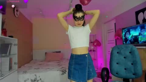 Angelli online show from March 2026 08:03:01 PM