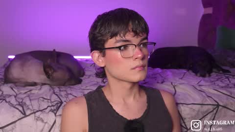 Angelo I work from home this is my room  online show from November 2025 04:05:01 AM