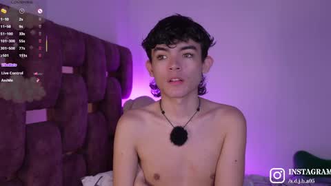 Angelo I work from home this is my room  online show from April 2026 03:28:02 AM