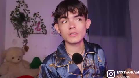 Snapshot of angelocute_ chatting on August 2026 01:51:01 AM Angelo I work from home this is my room online show from August 2026 01:51:01 AM