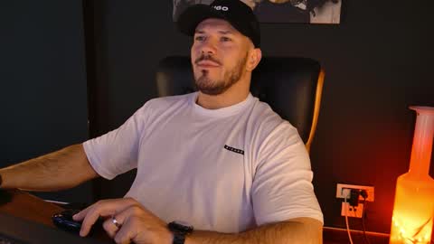 BlackWolf online show from December 2025 08:21:02 AM