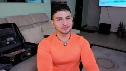 Angelo Ferro online show from May 2026 05:14:01 AM
