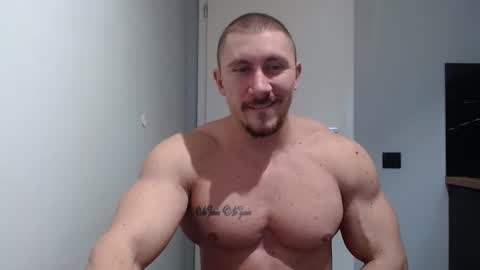 Snapshot of angelofit chatting on December 2024 12:49:01 PM ------- SEX SHOW WITH GUYS AND GIRLS MUSCLE SHOW online show from December 2024 12:49:01 PM