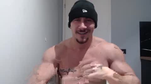 Snapshot of angelofit chatting on December 2024 09:59:02 AM ------- SEX SHOW WITH GUYS AND GIRLS MUSCLE SHOW online show from December 2024 09:59:02 AM