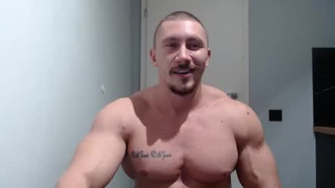 Snapshot of angelofit chatting on January 2025 10:05:01 PM ------- SEX SHOW WITH GUYS AND GIRLS MUSCLE SHOW online show from January 2025 10:05:01 PM