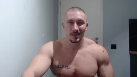 Snapshot of angelofit chatting on January 2025 06:28:01 PM ------- SEX SHOW WITH GUYS AND GIRLS MUSCLE SHOW online show from January 2025 06:28:01 PM