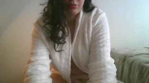 angelrrm online show from May 2026 06:49:01 PM