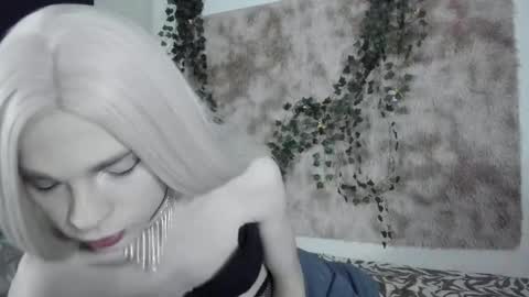 Snapshot of angelrum chatting on January 2026 06:33:02 PM Aurora online show from January 2026 06:33:02 PM