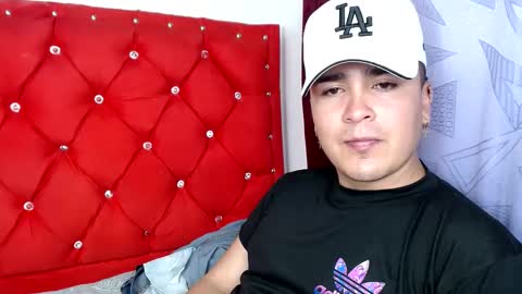 Snapshot of angels_0001 chatting on January 2025 05:05:02 AM angels_0001 online show from January 2025 05:05:02 AM