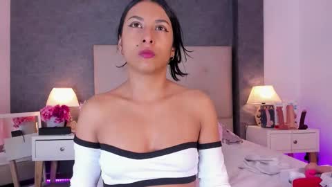 Snapshot of angels_one chatting on October 2025 11:33:02 AM Angela online show from October 2025 11:33:02 AM