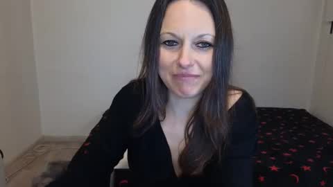 Giulia online show from March 2026 01:15:02 PM