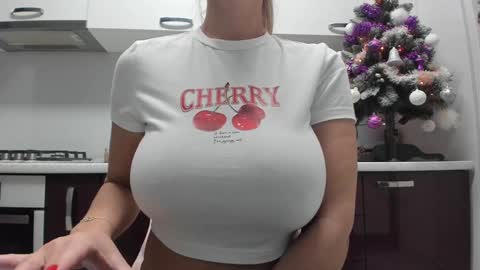 Snapshot of angelsuitlove chatting on December 2024 10:15:01 PM EXCLUSIVE ON CHATURBATE my twitter Patricia Patyangelsuitlove online show from December 2024 10:15:01 PM