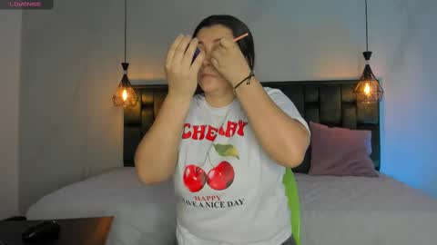 ANGIE online show from October 2025 02:23:02 PM