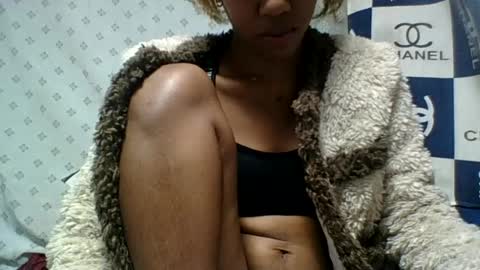 angeltta69 online show from July 2026 06:37:02 PM