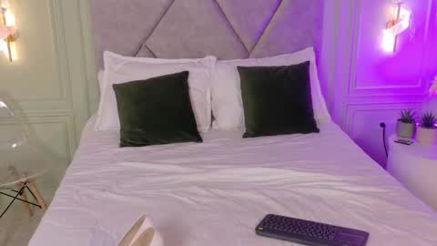 Snapshot of angely_perry chatting on March 2026 04:52:01 AM angely_perry online show from March 2026 04:52:01 AM