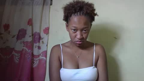 Snapshot of angevannessa chatting on September 2025 03:08:01 AM ange online show from September 2025 03:08:01 AM