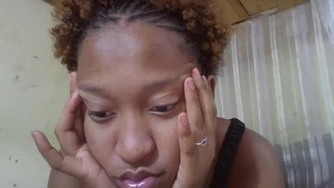 Snapshot of angevannessa chatting on October 2025 06:44:01 AM ange online show from October 2025 06:44:01 AM