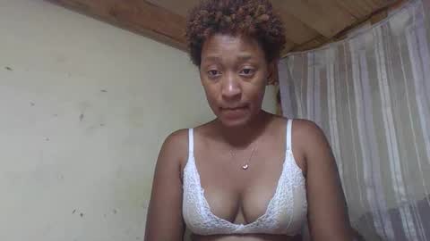 Snapshot of angevannessa chatting on October 2025 02:16:02 PM ange online show from October 2025 02:16:02 PM