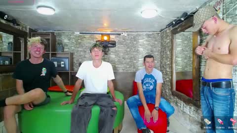 Snapshot of anghelytos chatting on January 2025 06:43:01 PM anghelytos online show from January 2025 06:43:01 PM