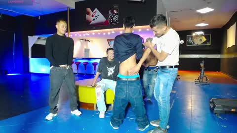 Snapshot of anghelytos chatting on January 2025 06:56:02 PM anghelytos online show from January 2025 06:56:02 PM