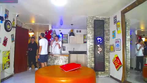 Snapshot of anghelytos chatting on February 2025 08:09:02 PM anghelytos online show from February 2025 08:09:02 PM