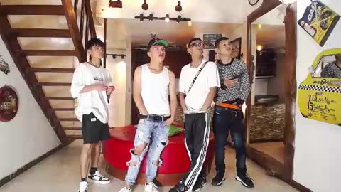 Snapshot of anghelytos chatting on March 2025 06:32:01 PM anghelytos online show from March 2025 06:32:01 PM