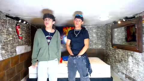 Snapshot of anghelytos chatting on October 2025 09:10:02 PM anghelytos online show from October 2025 09:10:02 PM