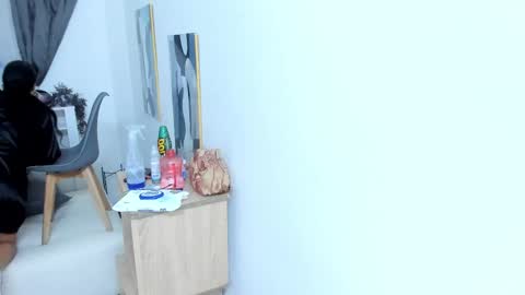 Snapshot of angie_will chatting on February 2025 05:15:02 AM A N G I E. online show from February 2025 05:15:02 AM