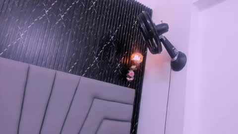 Snapshot of angie_will chatting on October 2025 07:52:02 AM A N G I E. online show from October 2025 07:52:02 AM