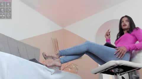 Angie online show from January 2025 12:52:01 PM