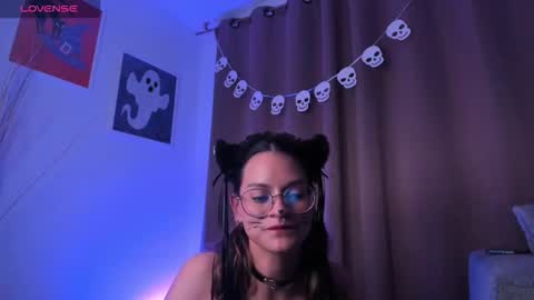 AngiePirs online show from October 2025 01:33:02 AM