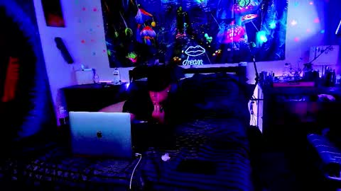 Snapshot of anglz017 chatting on October 2025 11:19:02 AM Anglz017 online show from October 2025 11:19:02 AM