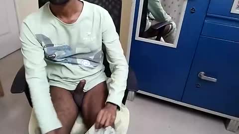 Snapshot of angryagent198 chatting on January 2025 08:30:02 PM Tutu22 online show from January 2025 08:30:02 PM