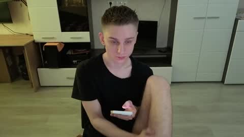 Snapshot of angryzan chatting on April 2026 04:59:01 AM vodka online show from April 2026 04:59:01 AM