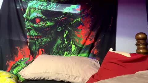 Snapshot of angusbone01 chatting on December 2024 02:21:01 AM angusbone01 online show from December 2024 02:21:01 AM