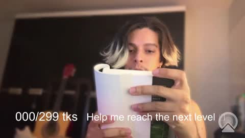 Snapshot of angxlboy chatting on April 2026 02:45:01 AM Angxl boy online show from April 2026 02:45:01 AM