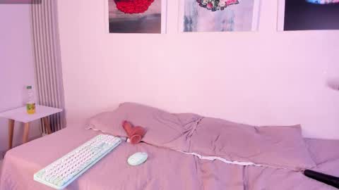 angy_avila online show from December 2025 03:57:01 AM