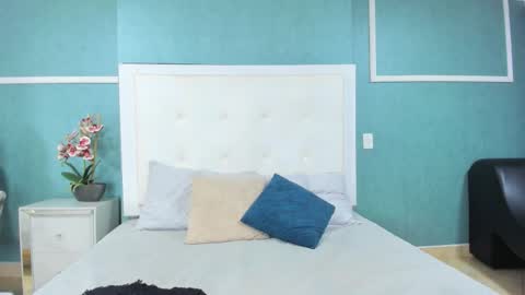 Ania online show from December 2025 10:51:03 PM