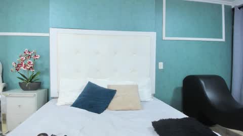 Ania online show from January 2026 09:52:02 PM