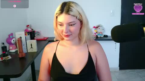 Ania online show from July 2026 10:05:01 PM