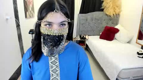 Anissa online show from March 2026 12:33:02 PM