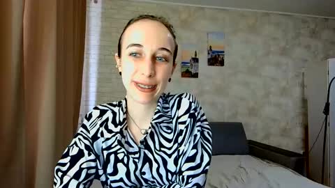 anikabloom online show from May 2026 08:42:01 AM